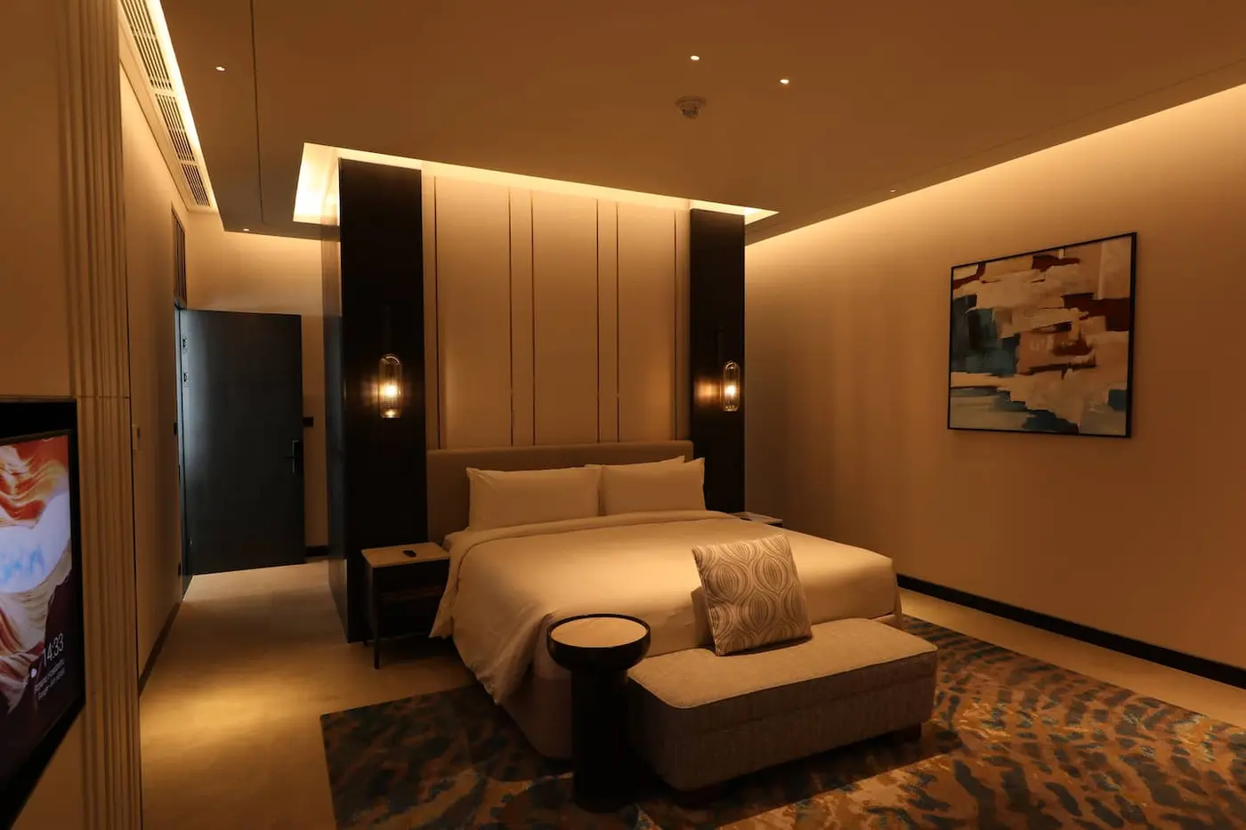 Ocean Queen Room